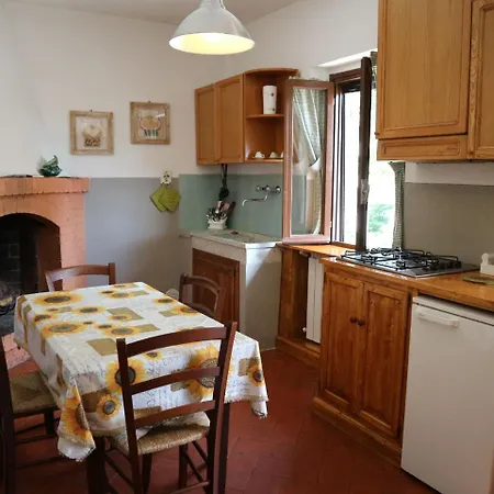 Cozy Holiday In Tuscany Near Forest Semesterbostad *